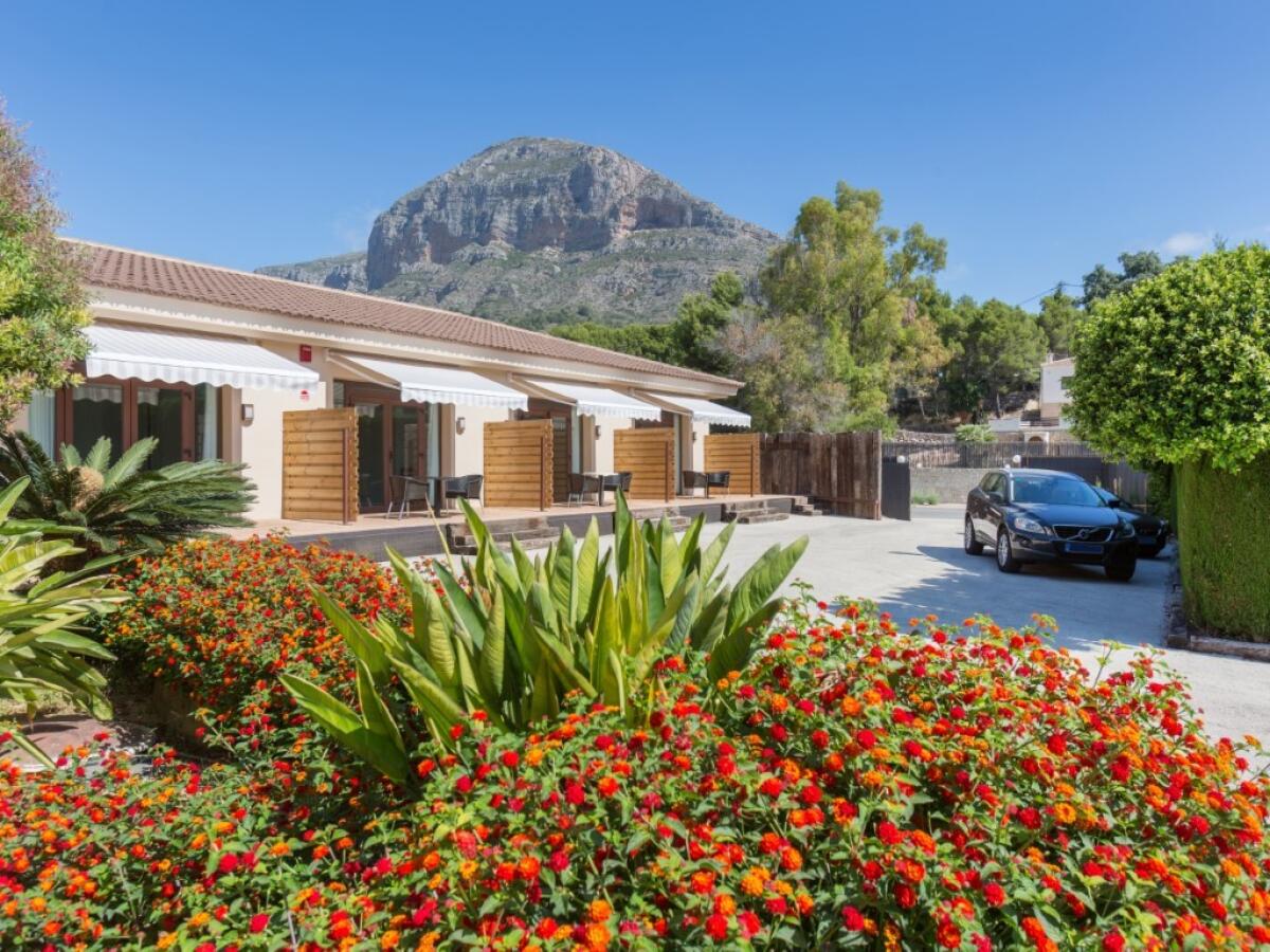 Commercial 16 Bedrooms for sale in Javea
