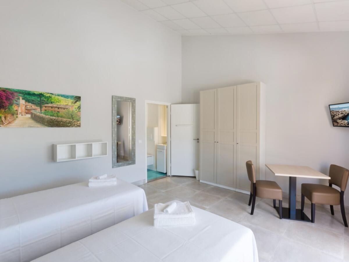 Commercial 16 Bedrooms for sale in Javea