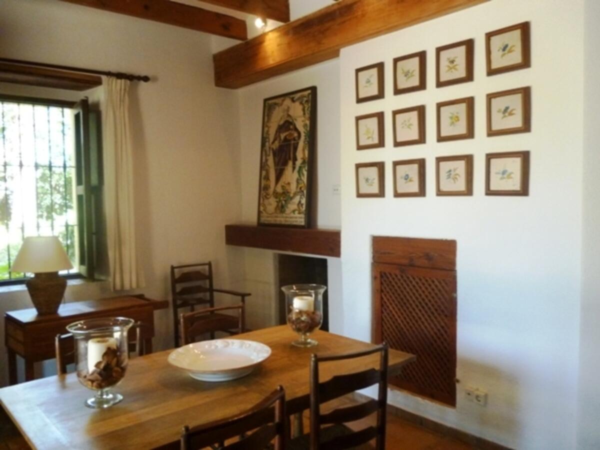 Villa 8 Bedrooms for sale in Denia