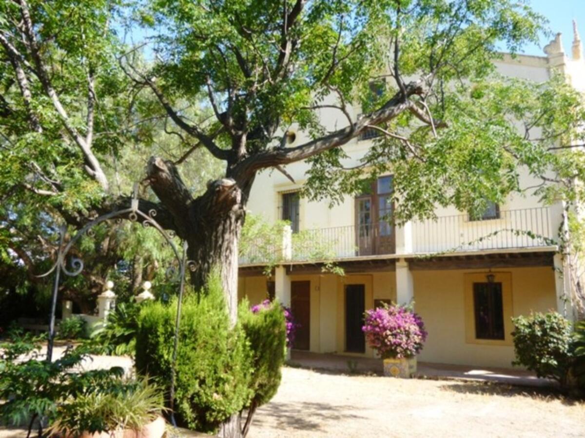 Villa 8 Bedrooms for sale in Denia