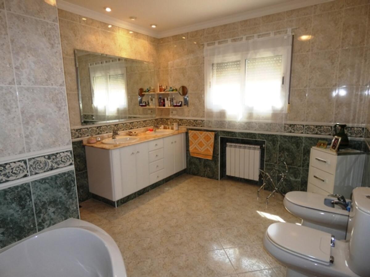 Villa 5 Bedrooms for sale in Denia