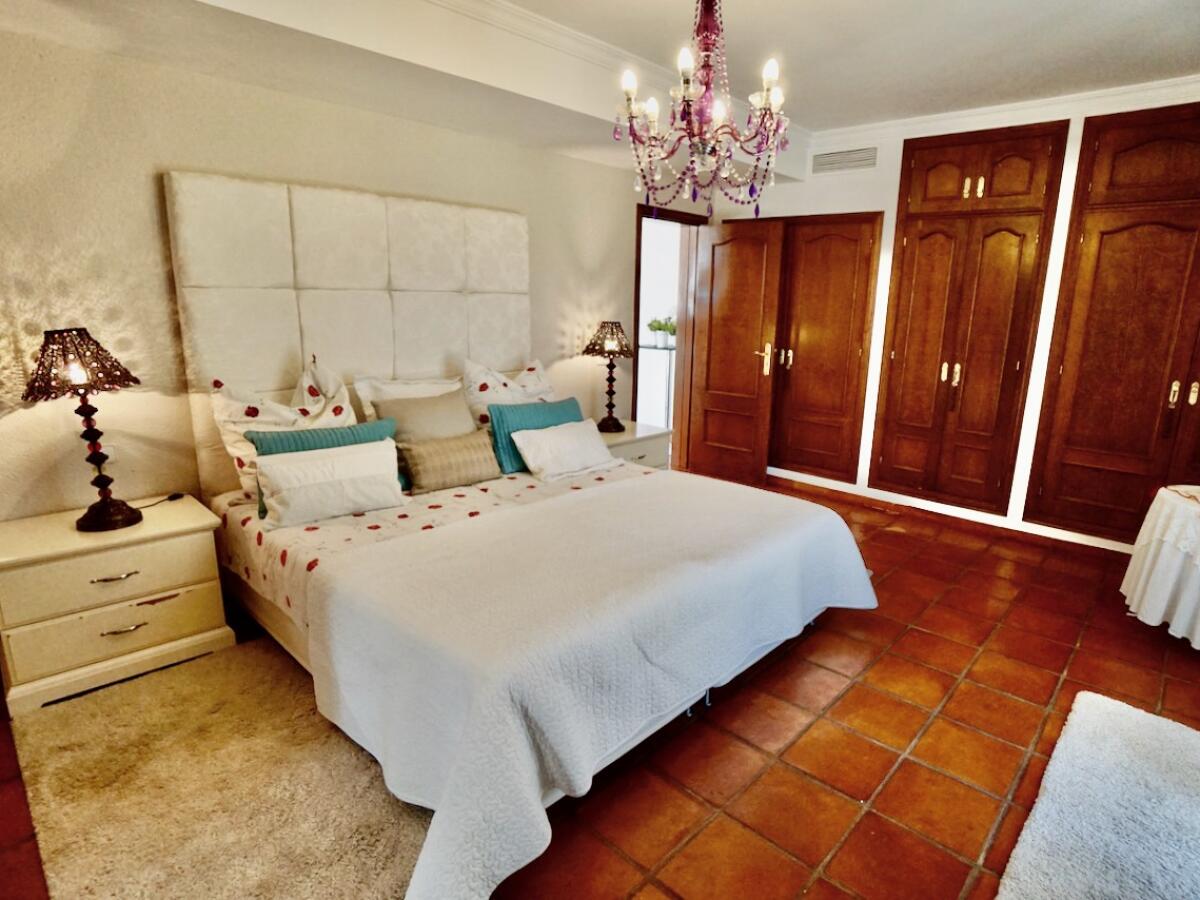 Finca 5 Bedrooms for sale in Benissa