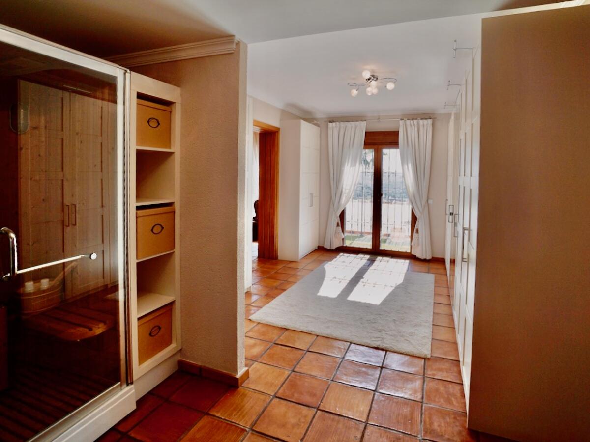 Finca 5 Bedrooms for sale in Benissa