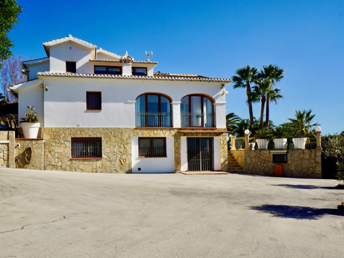 Finca 5 Bedrooms for sale in Benissa