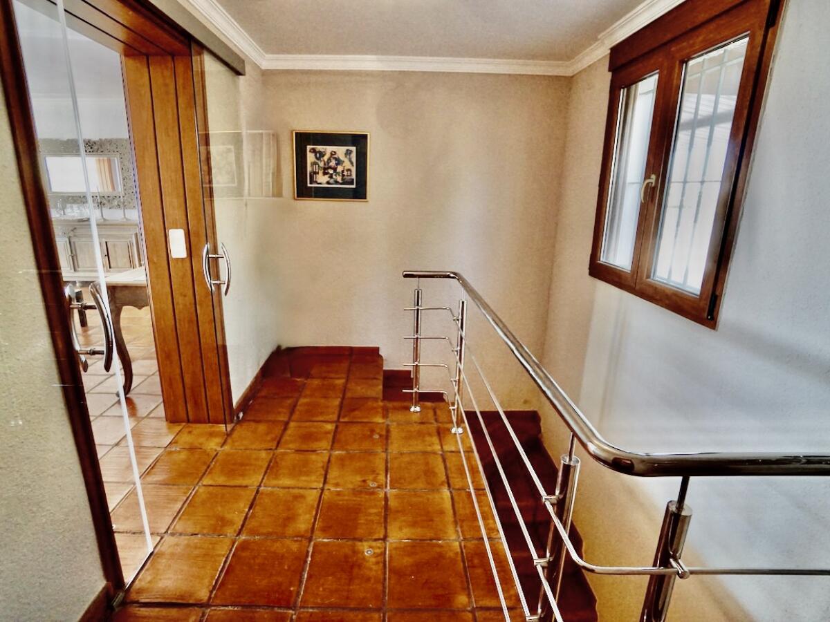 Finca 5 Bedrooms for sale in Benissa