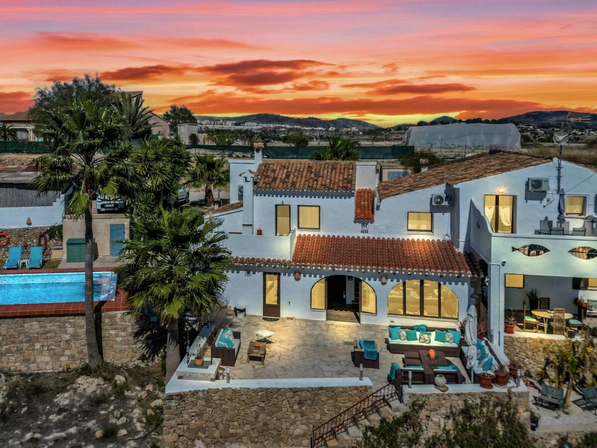 Finca 7 Bedrooms for sale in Benissa Partida Llenes