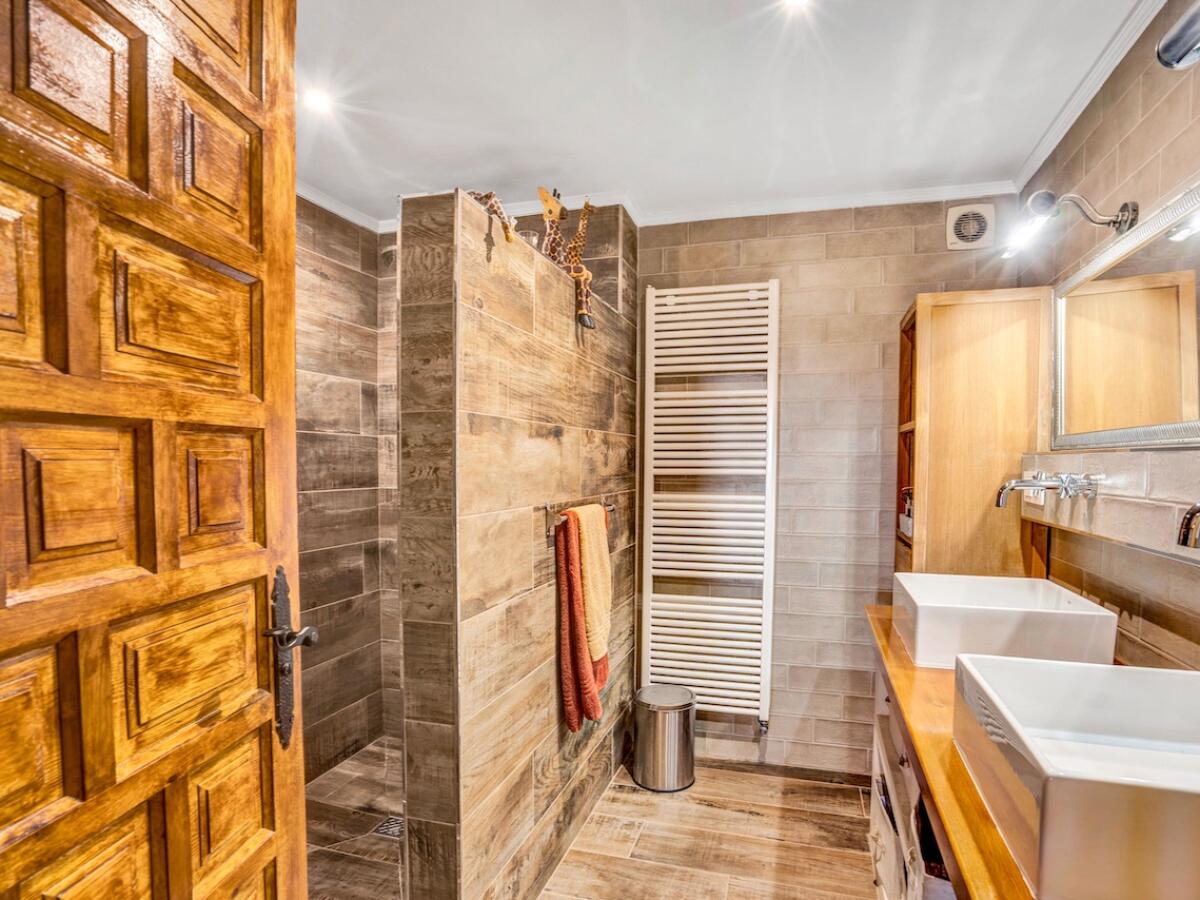 Finca 7 Bedrooms for sale in Benissa Partida Llenes