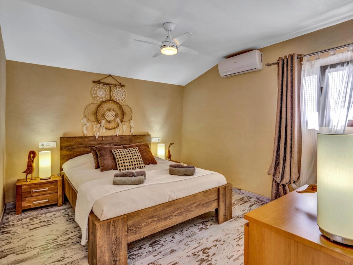 Finca 7 Bedrooms for sale in Benissa Partida Llenes