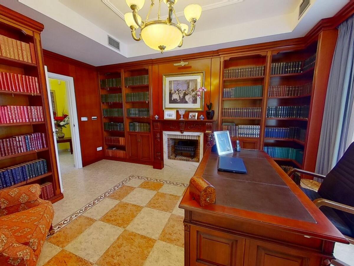 Villa 7 Bedrooms for sale in Javea
