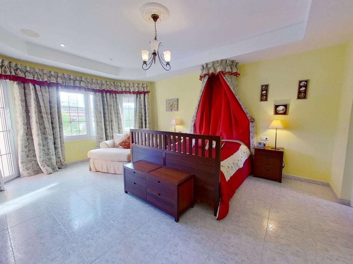 Villa 7 Bedrooms for sale in Javea