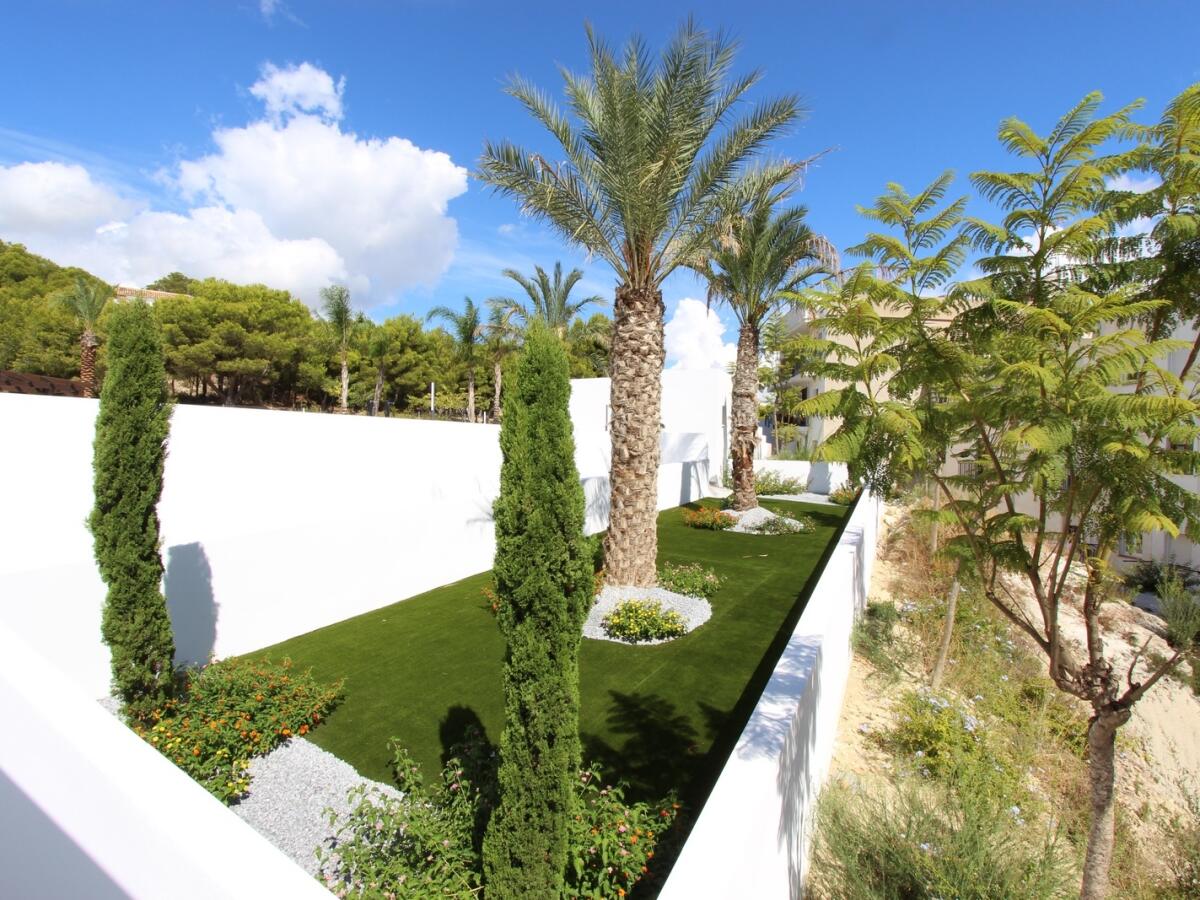 Villa 4 Bedrooms for sale in Calpe