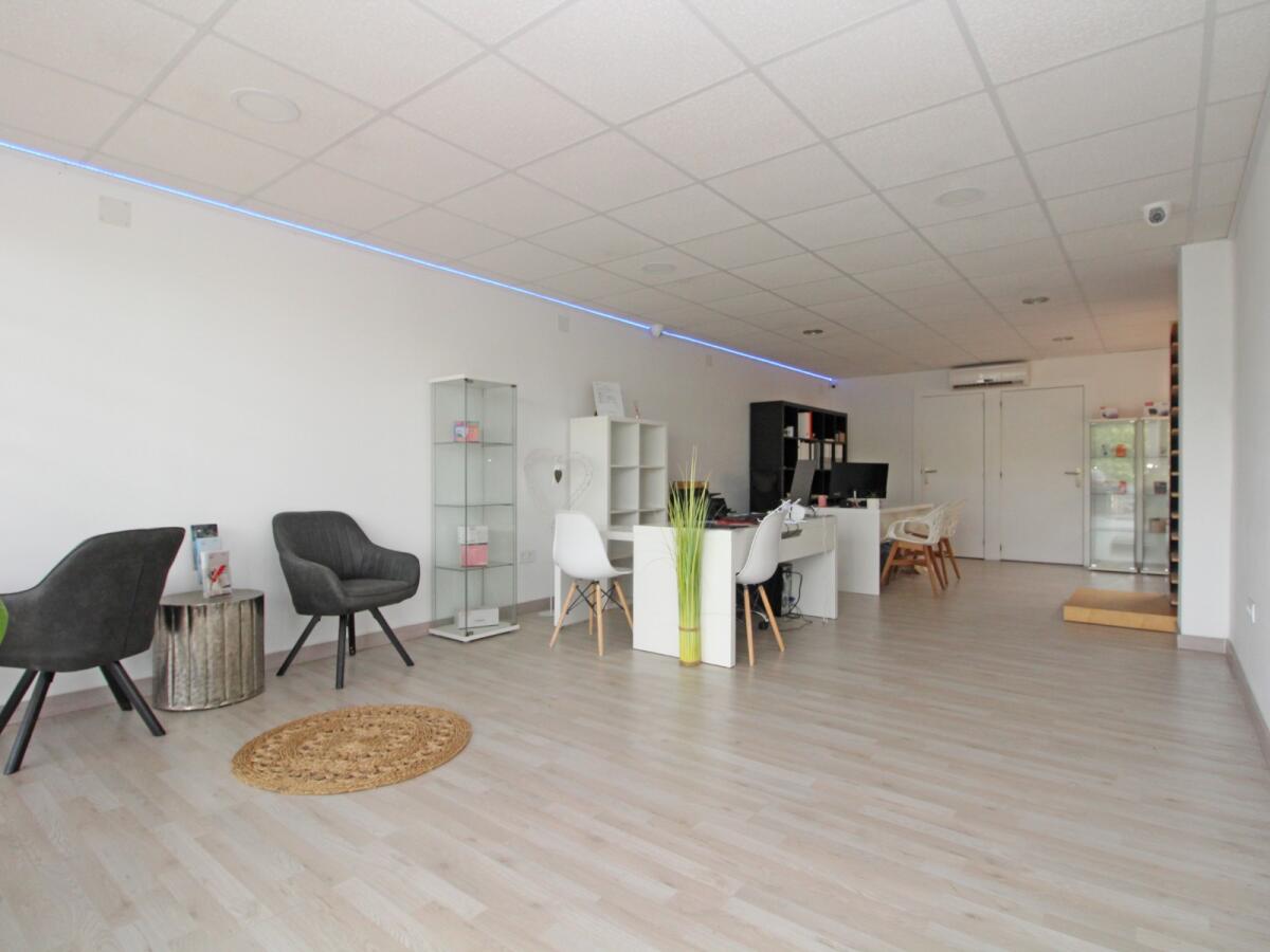 Commercial 1 Bedroom for sale in Moraira Paichi