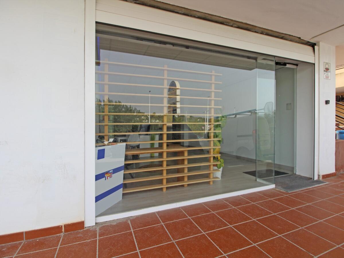 Commercial 1 Bedroom for sale in Moraira Paichi