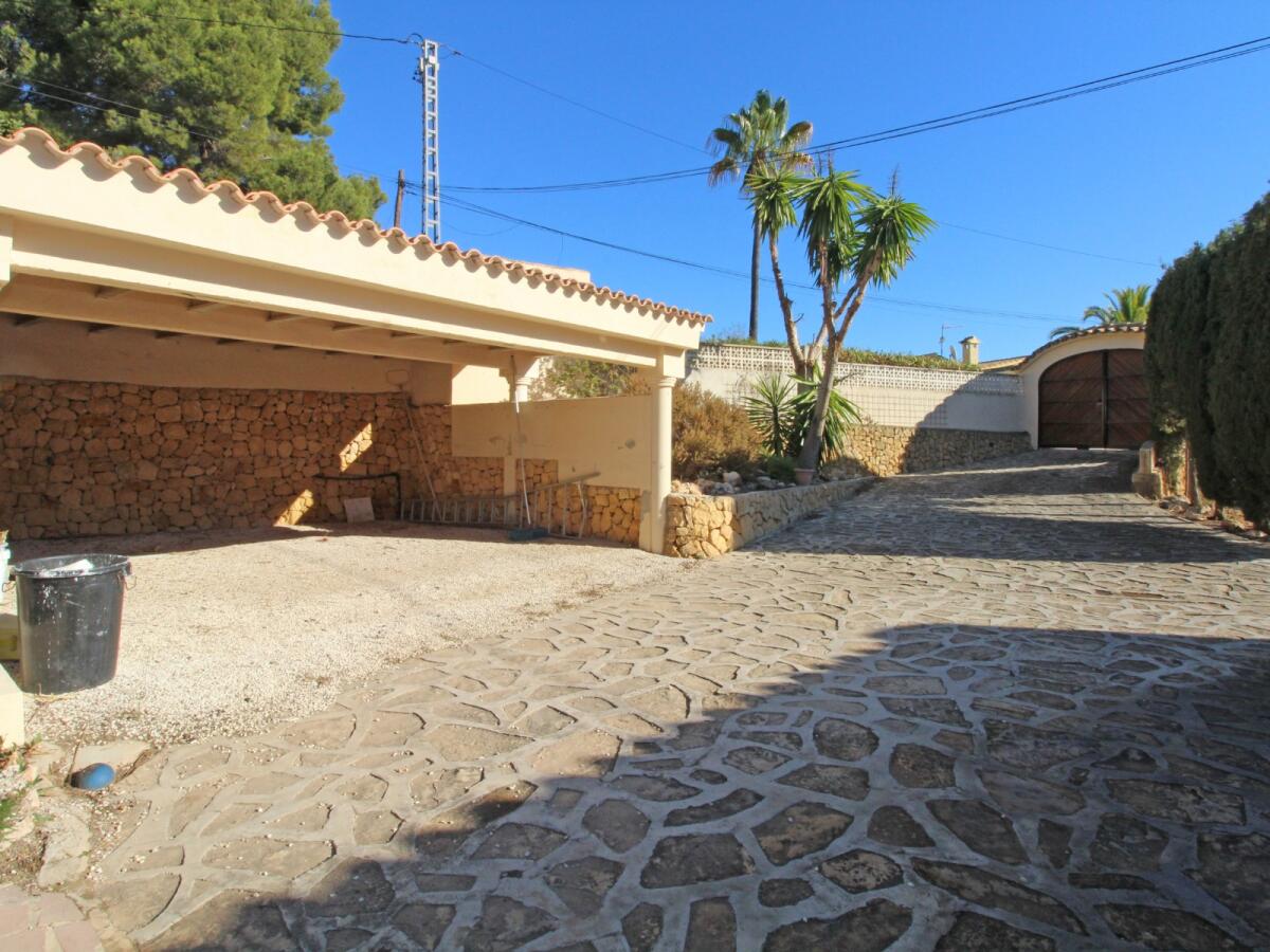 Villa 8 Bedrooms for sale in Moraira Benimeit