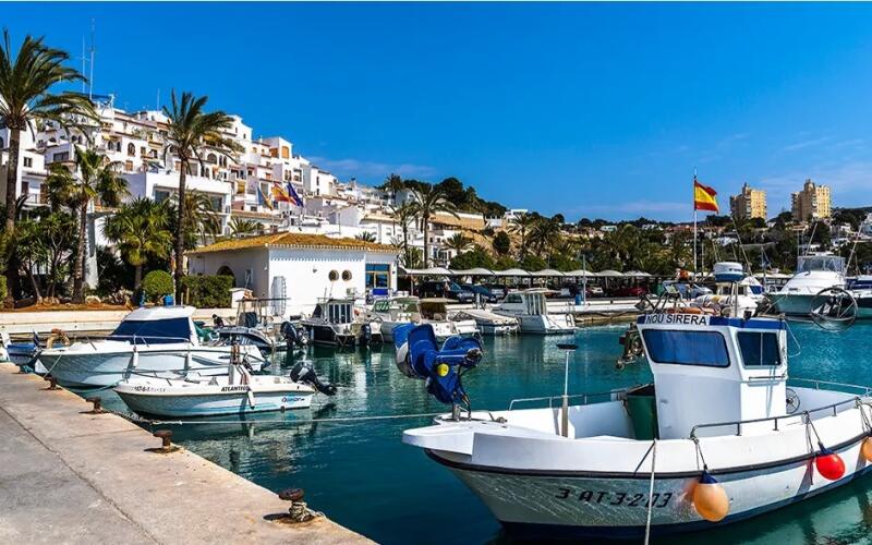 Property for sale in Moraira - Your estate agency